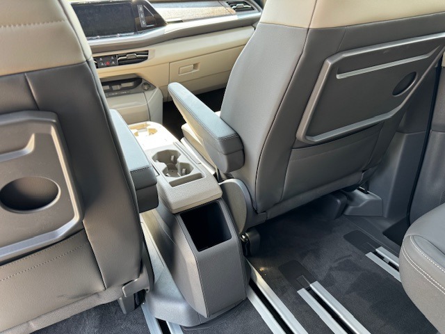VW T7 MULTIVAN 2.0 TDI Style Liberty DSG