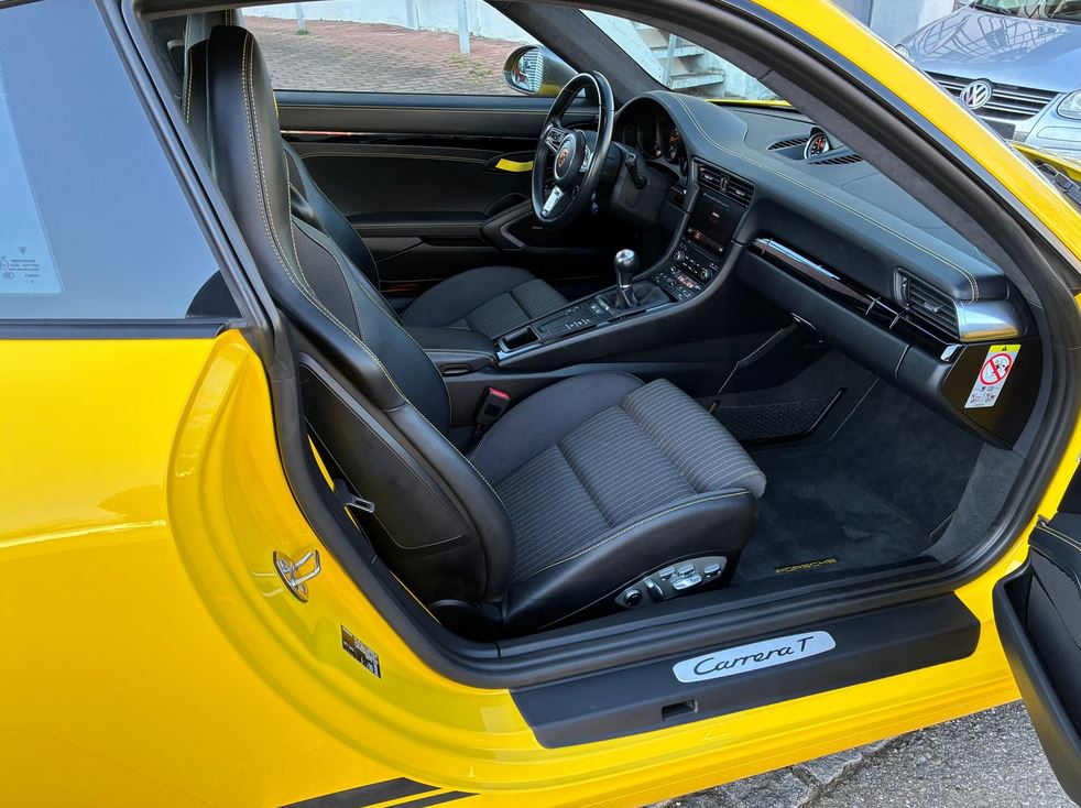 PORSCHE 911 Carrera T