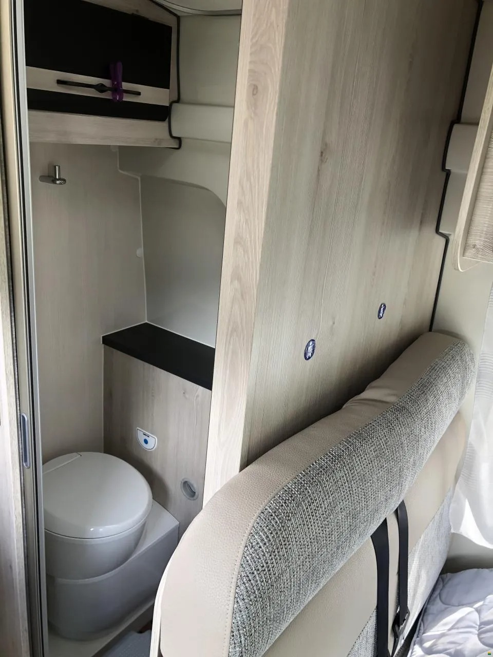 Karmann Dexter 560 AW 4x4 Ford Transit Mobil