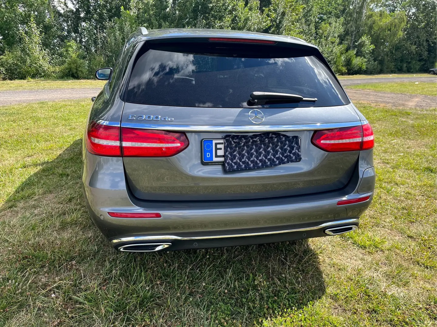 Mercedes-Benz E 300 d T 9G-Tronic Avantgarde Hybrid elekt./ Diesel