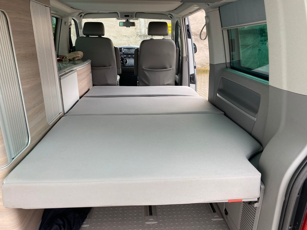 Volkswagen T5 California