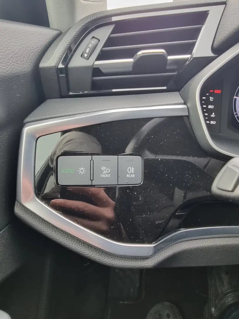 Audi Q3 35 TFSI S-Tronic S-line photo 11