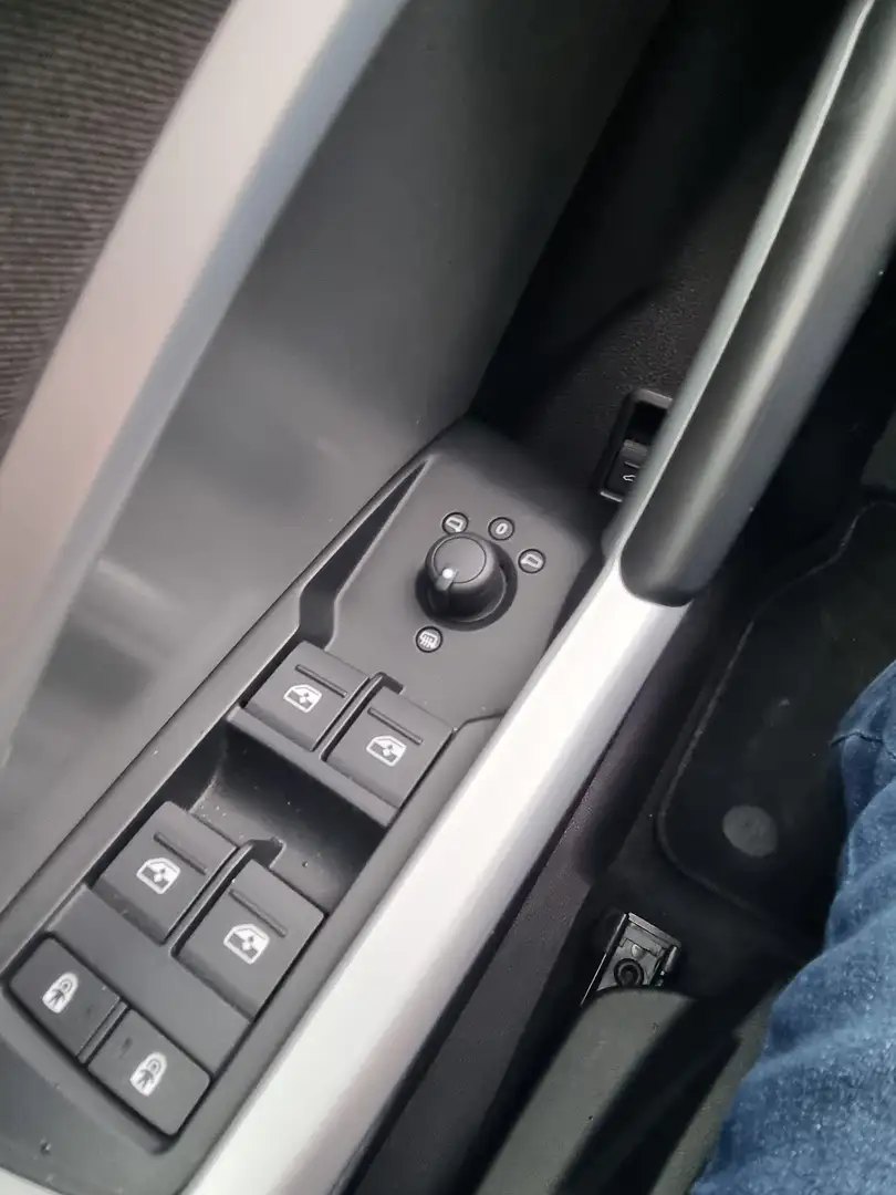Audi Q3 35 TFSI S-Tronic S-line photo 13