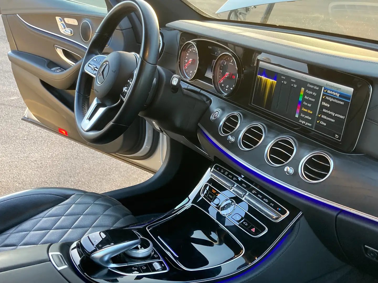 Mercedes-Benz E 400 d T Avantgarde Designio 4MATIC photo 11