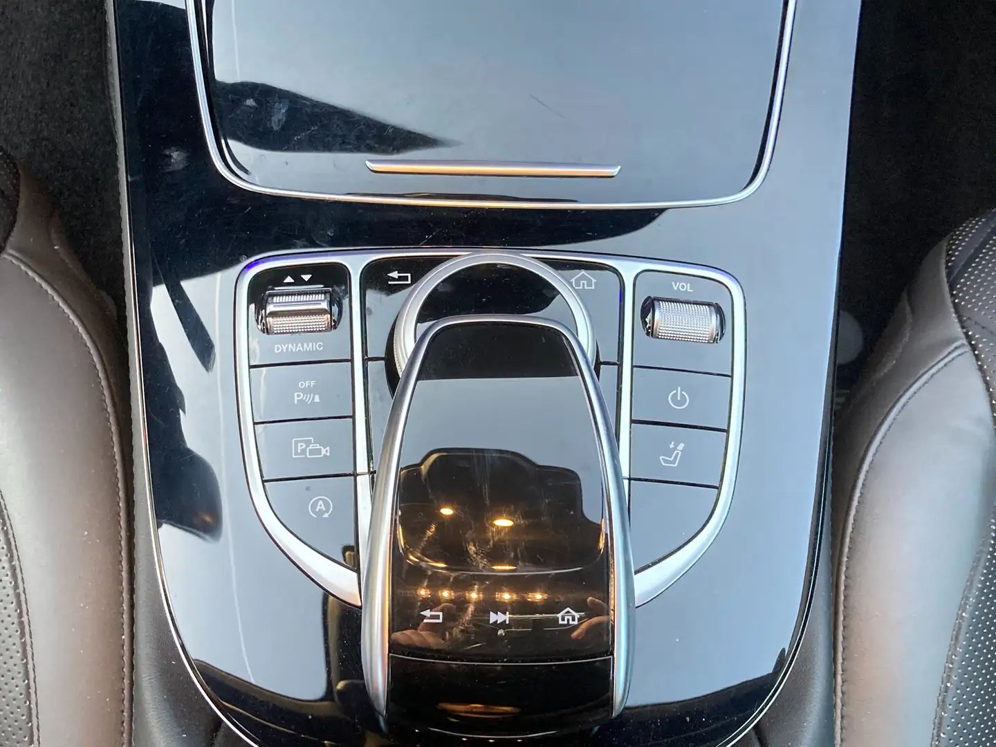 Mercedes-Benz E 400 d T Avantgarde Designio 4MATIC photo 20