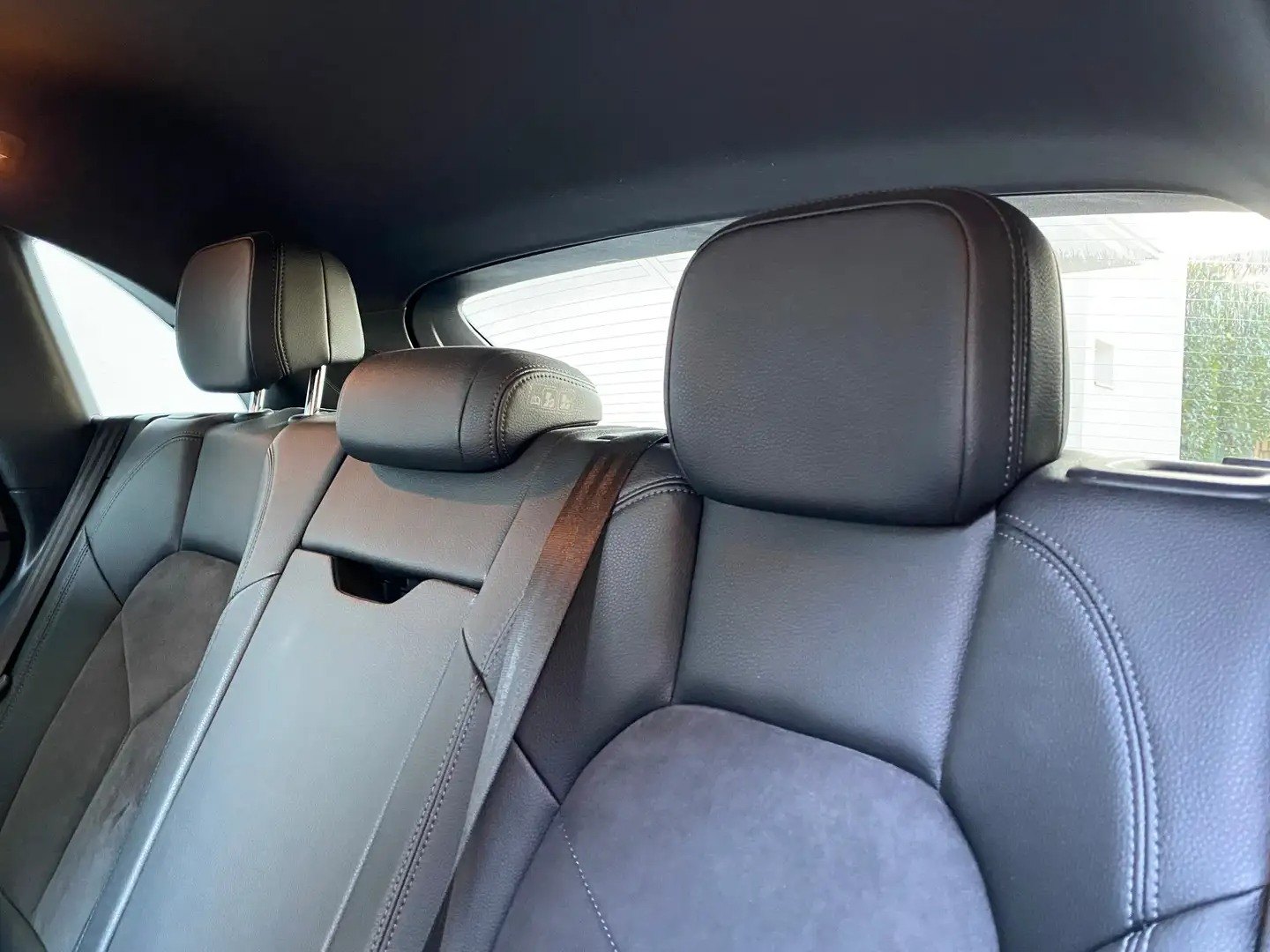 Porsche Macan photo 12