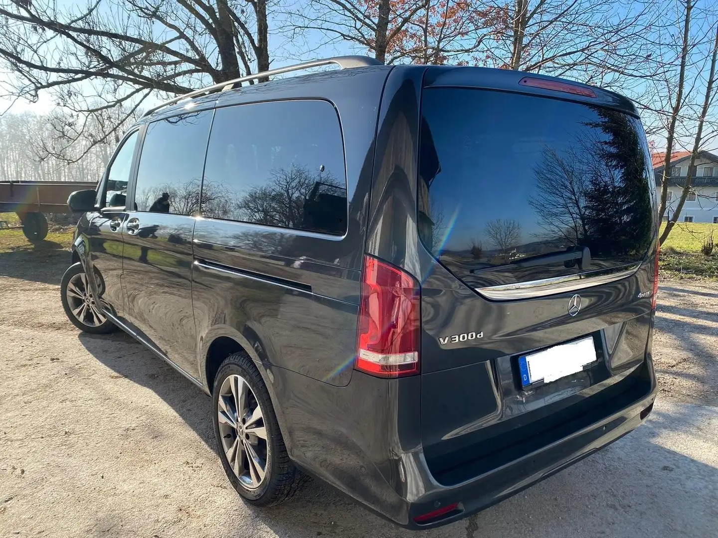 Mercedes-Benz V 300 d lang 4Matic 9G-TRONIC Avantgarde photo 6