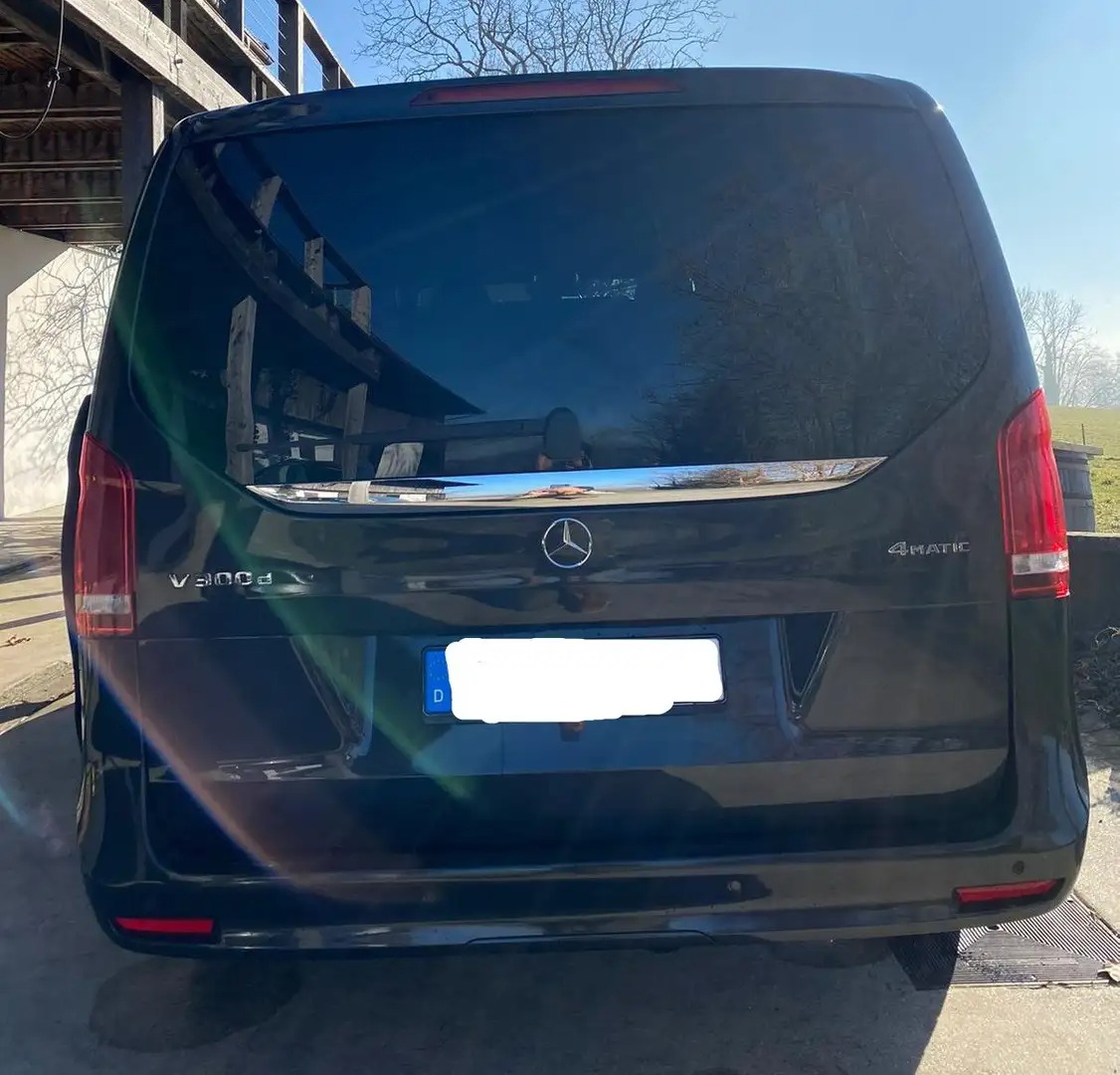 Mercedes-Benz V 300 d lang 4Matic 9G-TRONIC Avantgarde photo 7