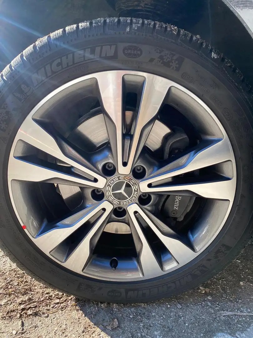 Mercedes-Benz V 300 d lang 4Matic 9G-TRONIC Avantgarde photo 16