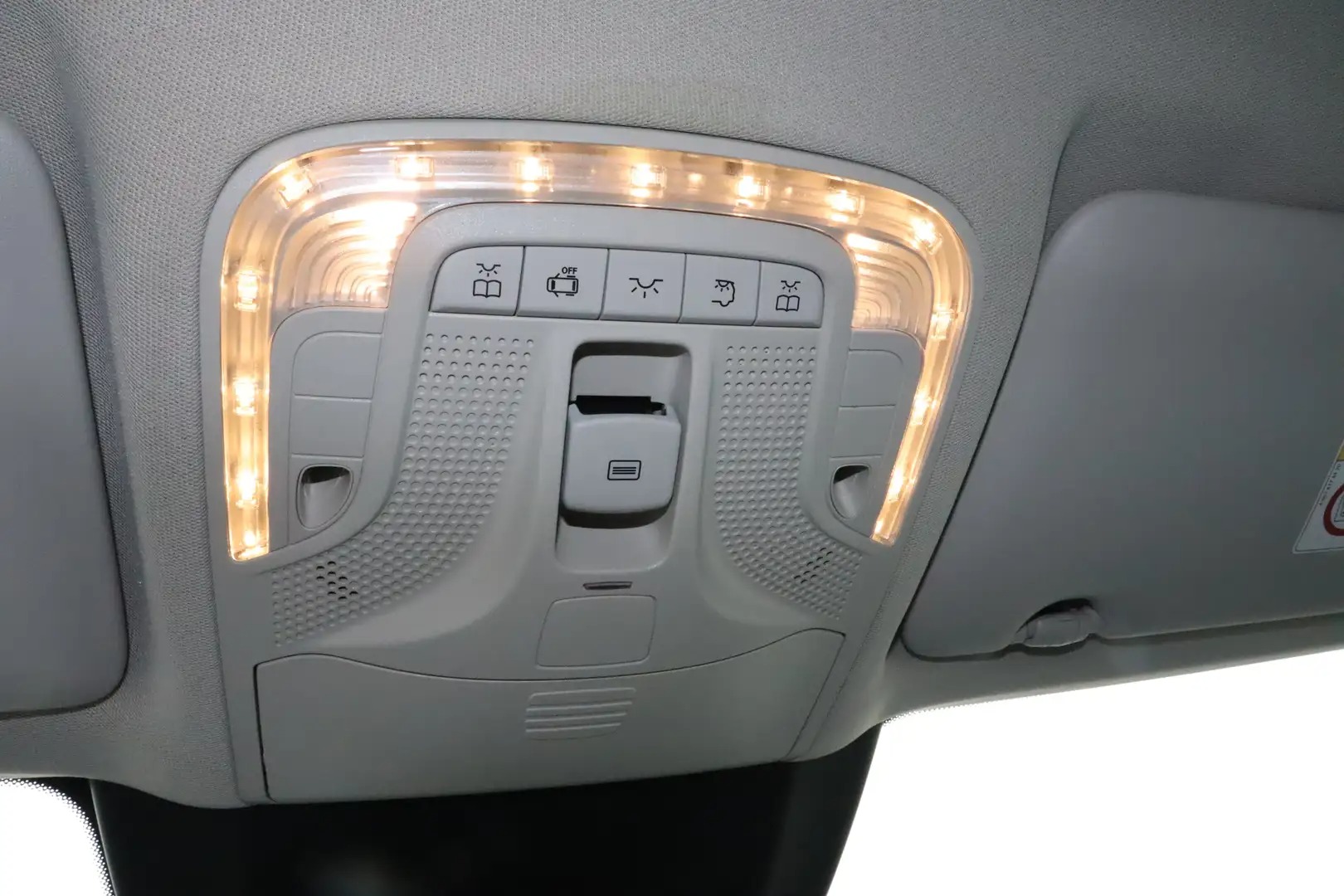 Mercedes-Benz Vito 119 CDI (BlueTEC) Tourer Lang Pro photo 19