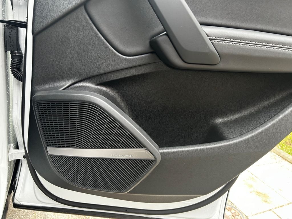 Audi Q5 Sportback 40 TDI S Line photo 9