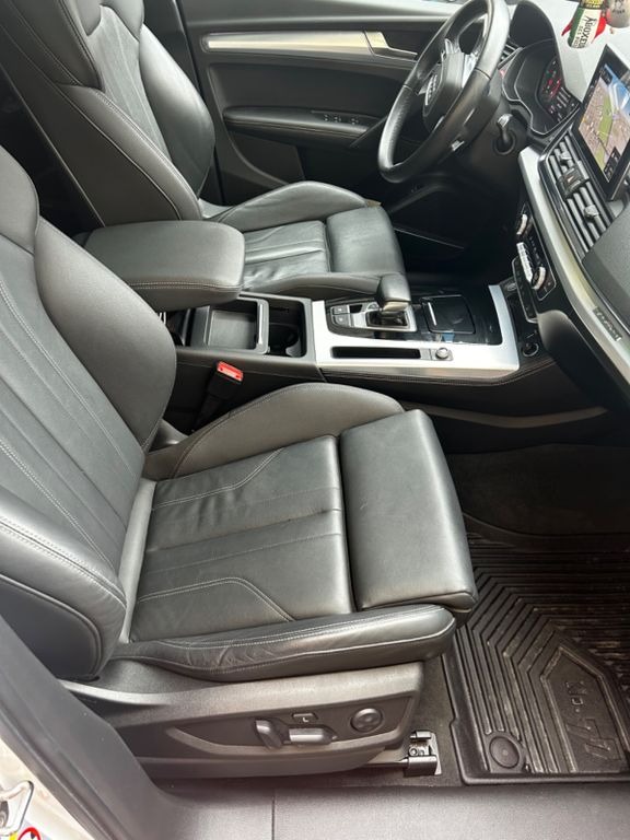 Audi Q5 Sportback 40 TDI S Line photo 12