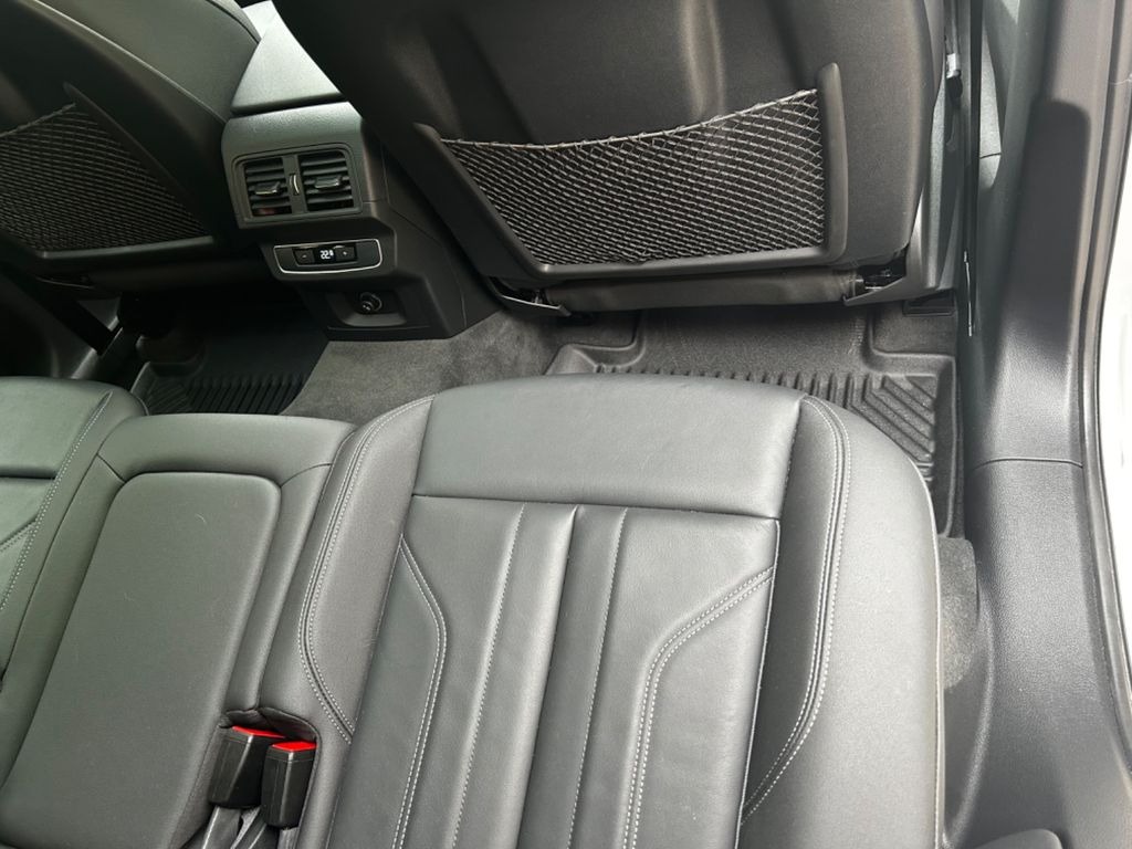 Audi Q5 Sportback 40 TDI S Line photo 13