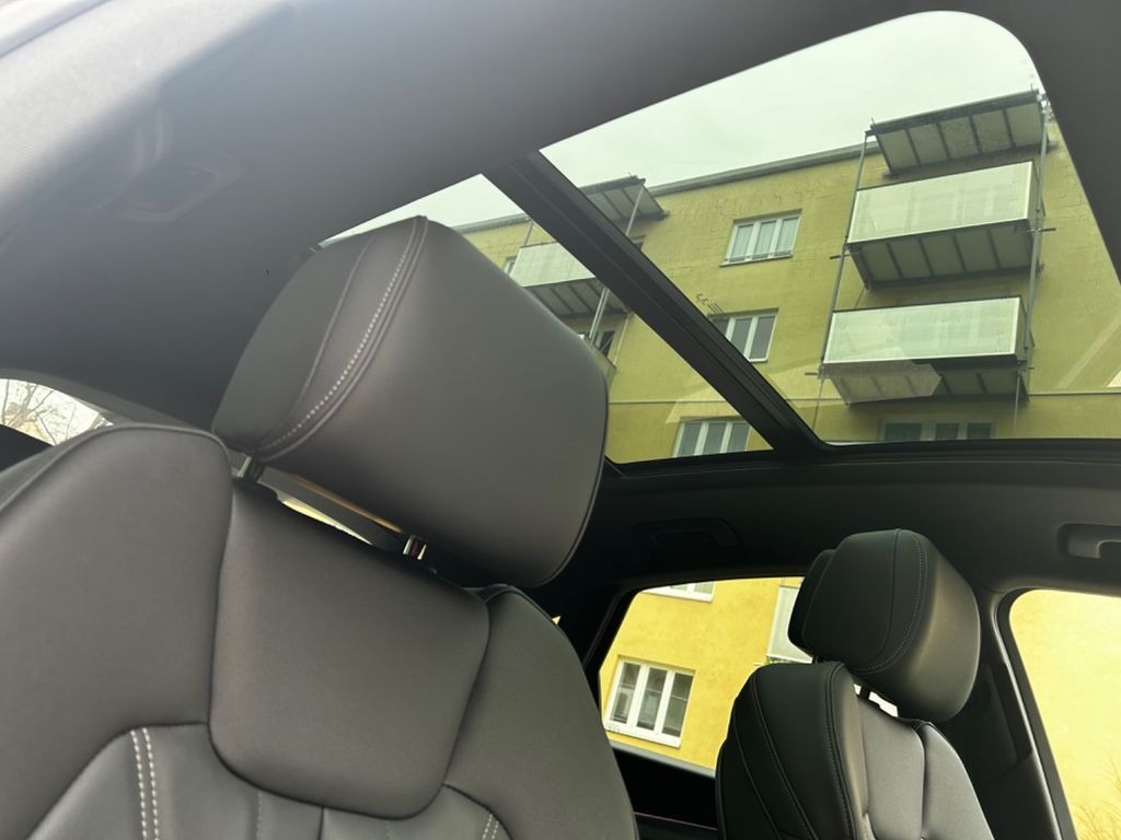 Audi Q5 Sportback 40 TDI S Line photo 15