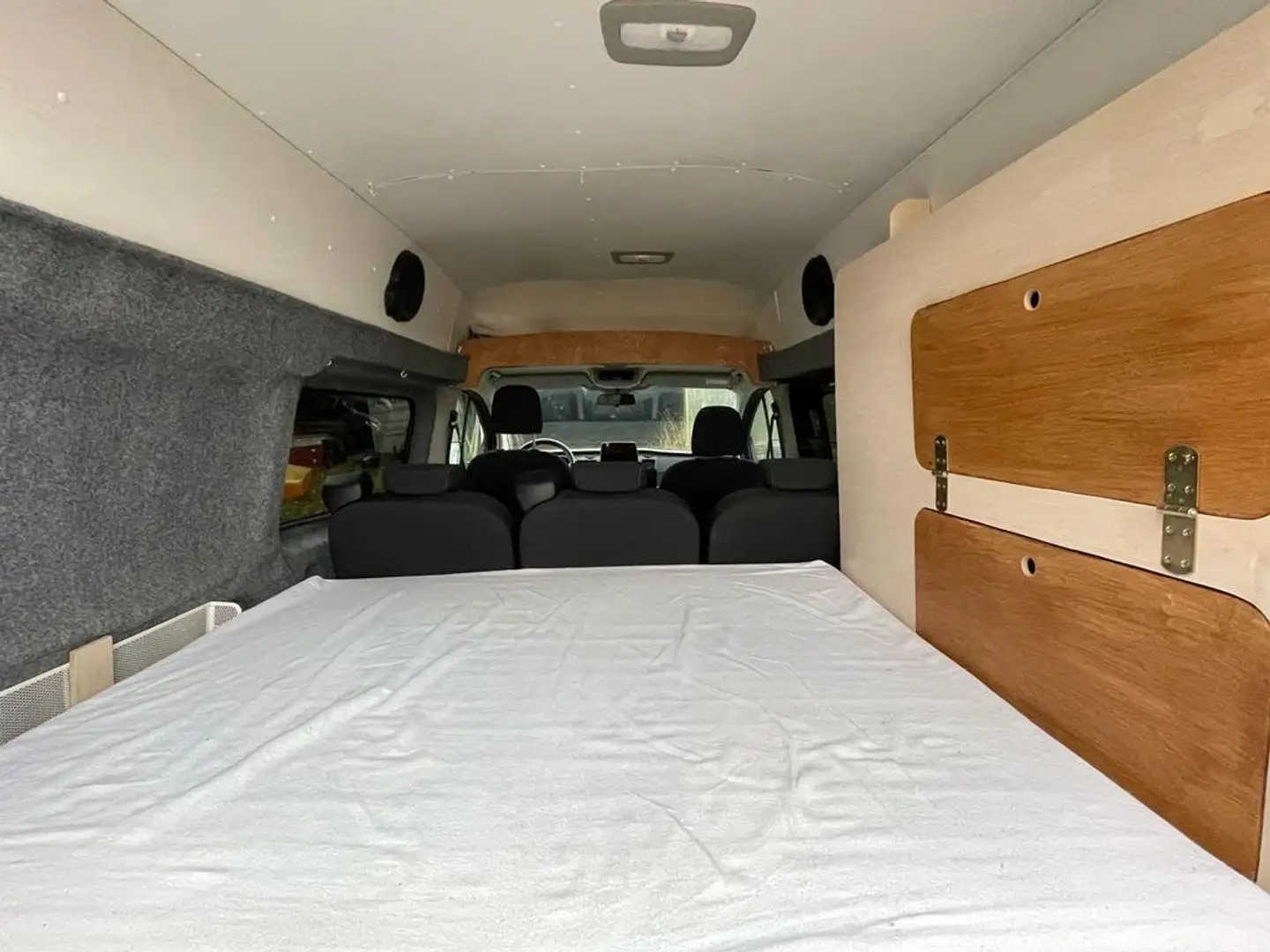 Ford Transit Custom L1H2 Camper photo 18