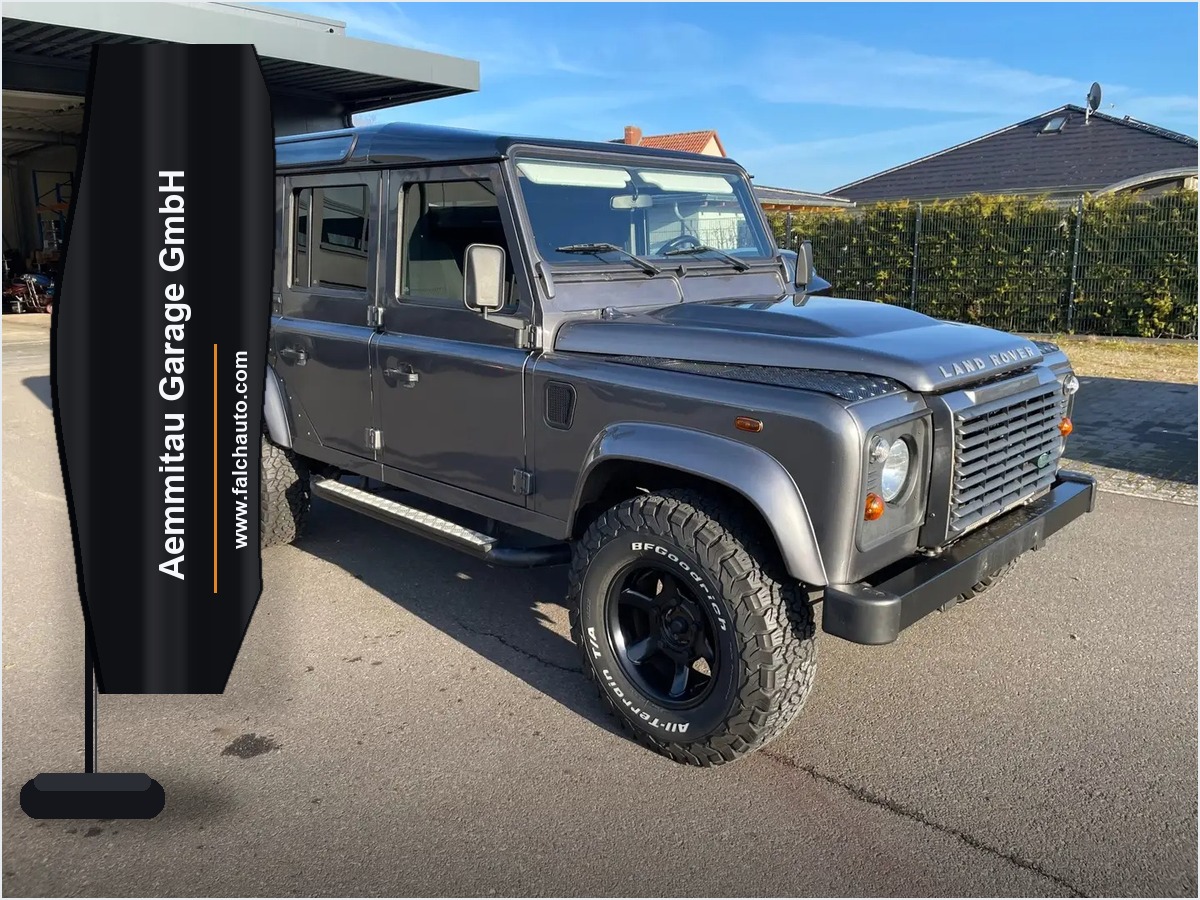 Land Rover Defender 110 DPF Station Wagon LXV