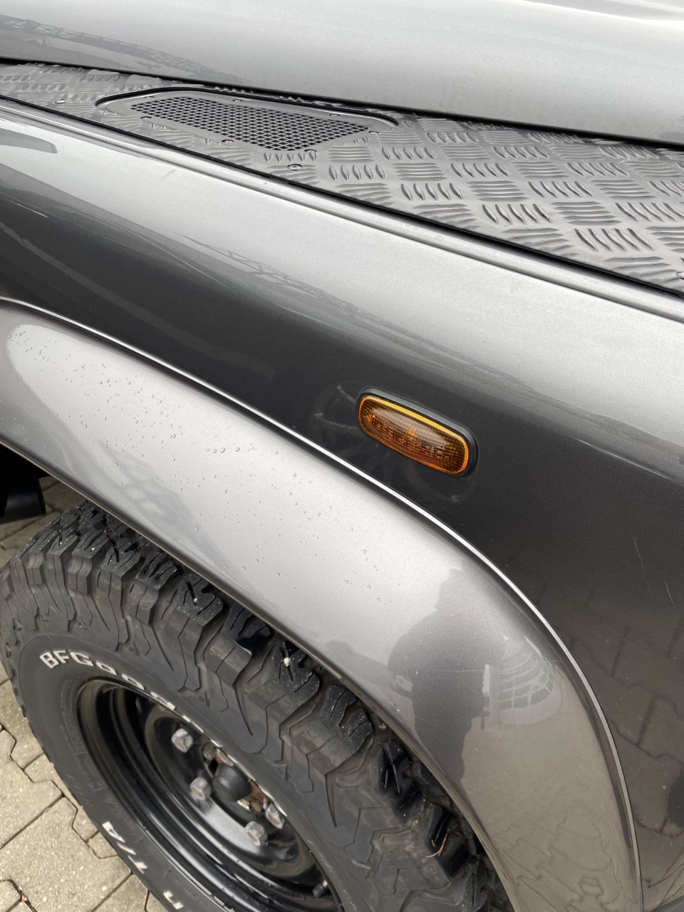 Land Rover Defender 110 DPF Station Wagon LXV photo 19