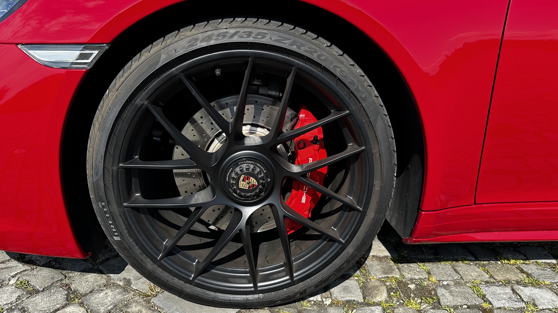 Porsche 911 Carrera 4 GTS Cabrio PDK photo 6