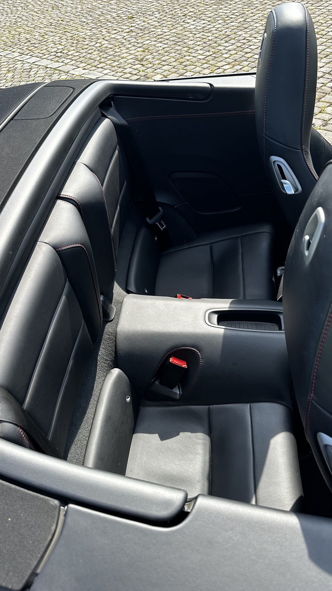 Porsche 911 Carrera 4 GTS Cabrio PDK photo 19
