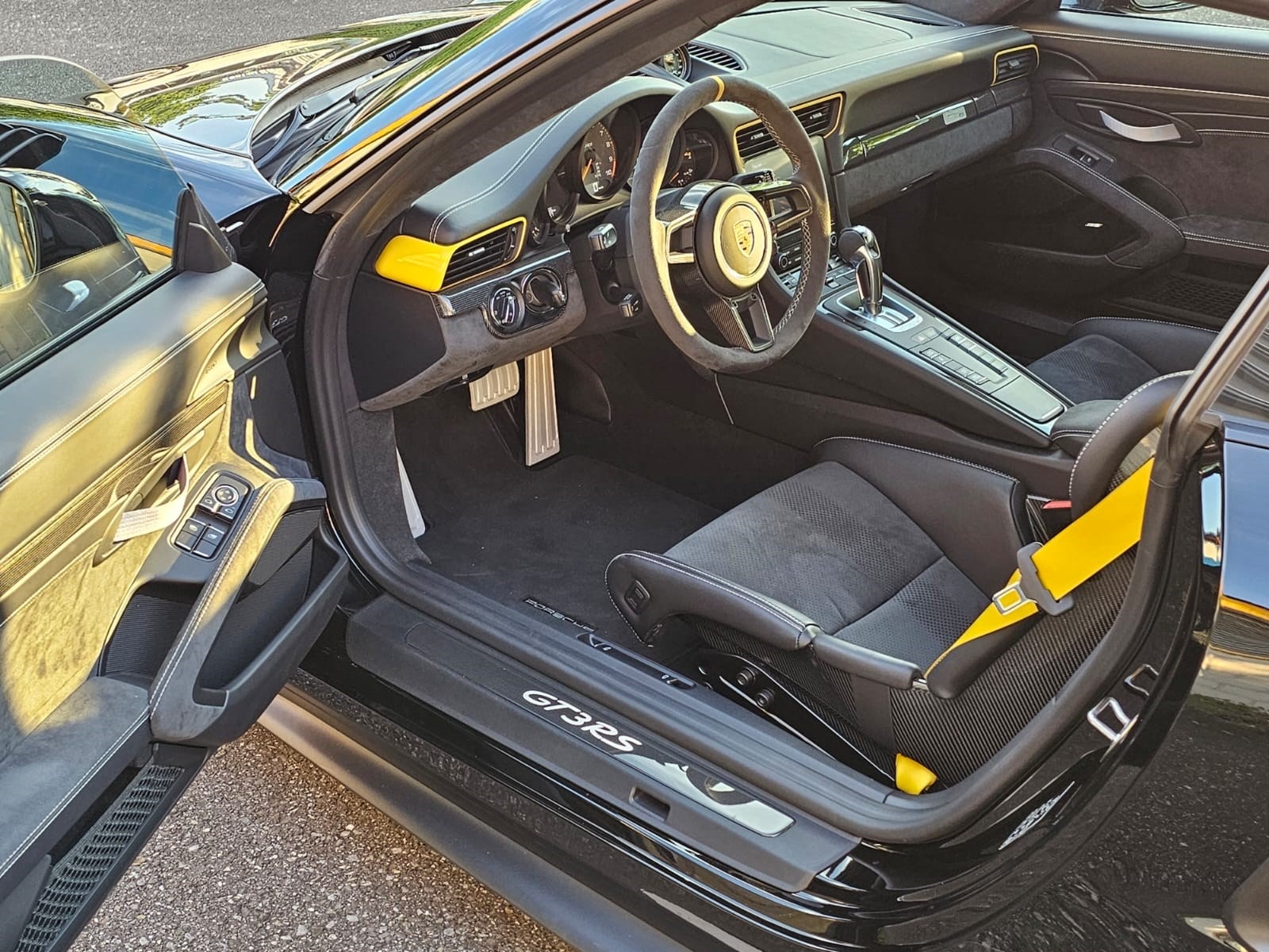 Porsche 911 GT3 RS WEISSACH photo 13