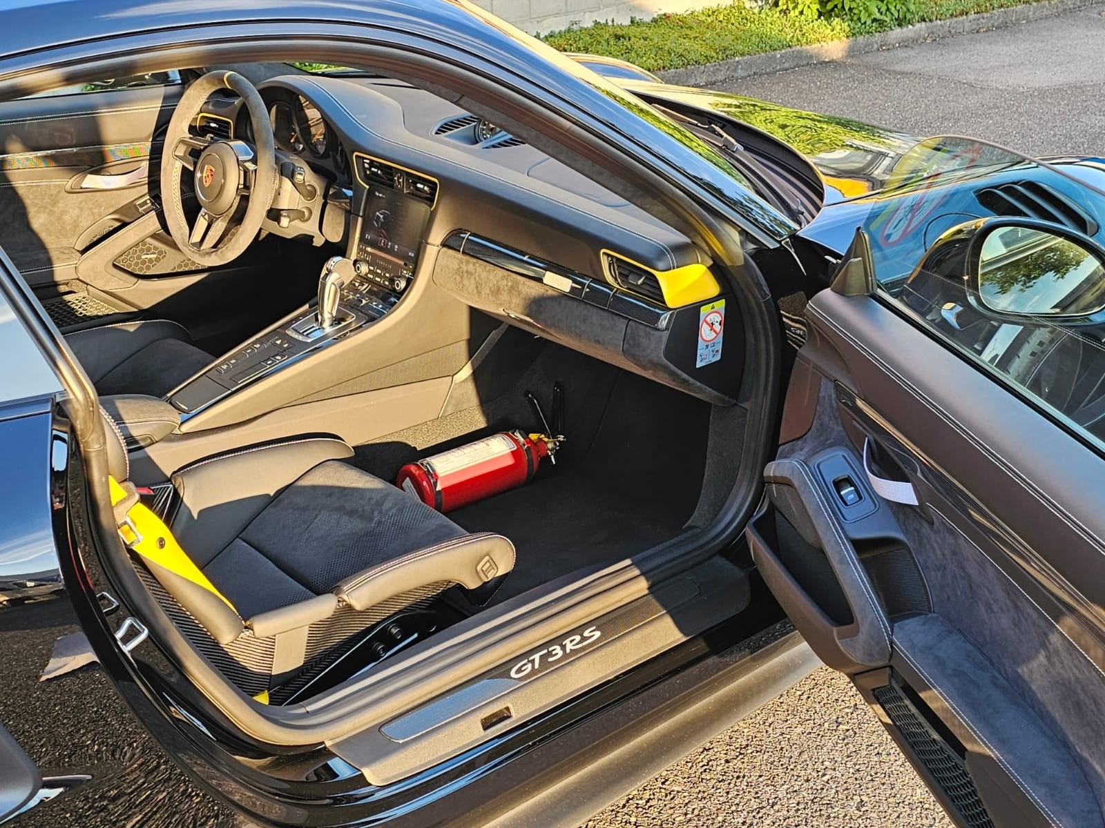 Porsche 911 GT3 RS WEISSACH photo 14