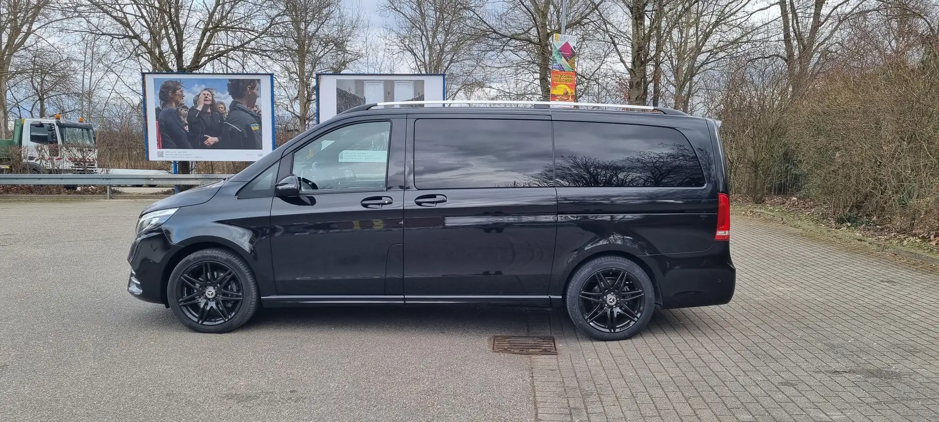Mercedes-Benz V 300 d Lang 4Matic 9G-TRONIC Edition photo 6
