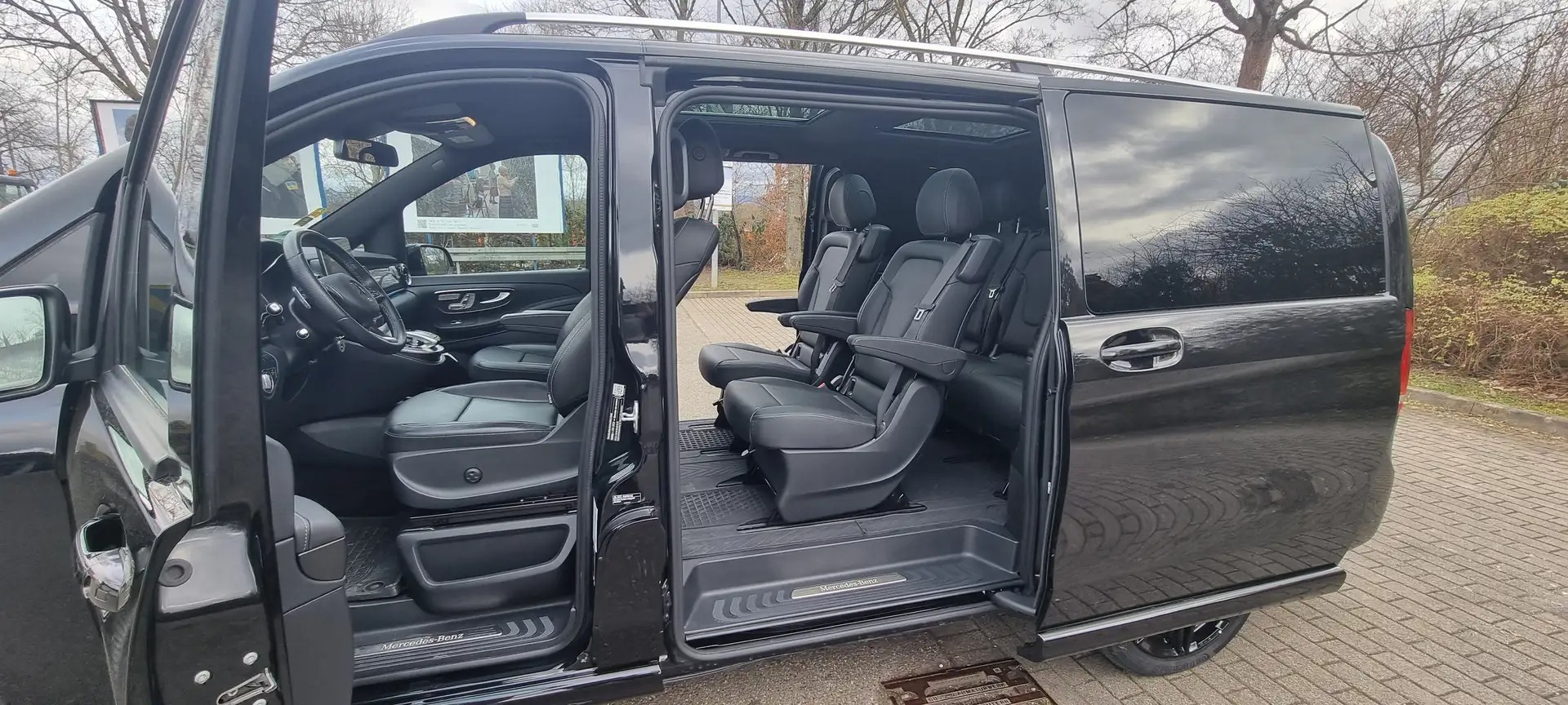 Mercedes-Benz V 300 d Lang 4Matic 9G-TRONIC Edition photo 7