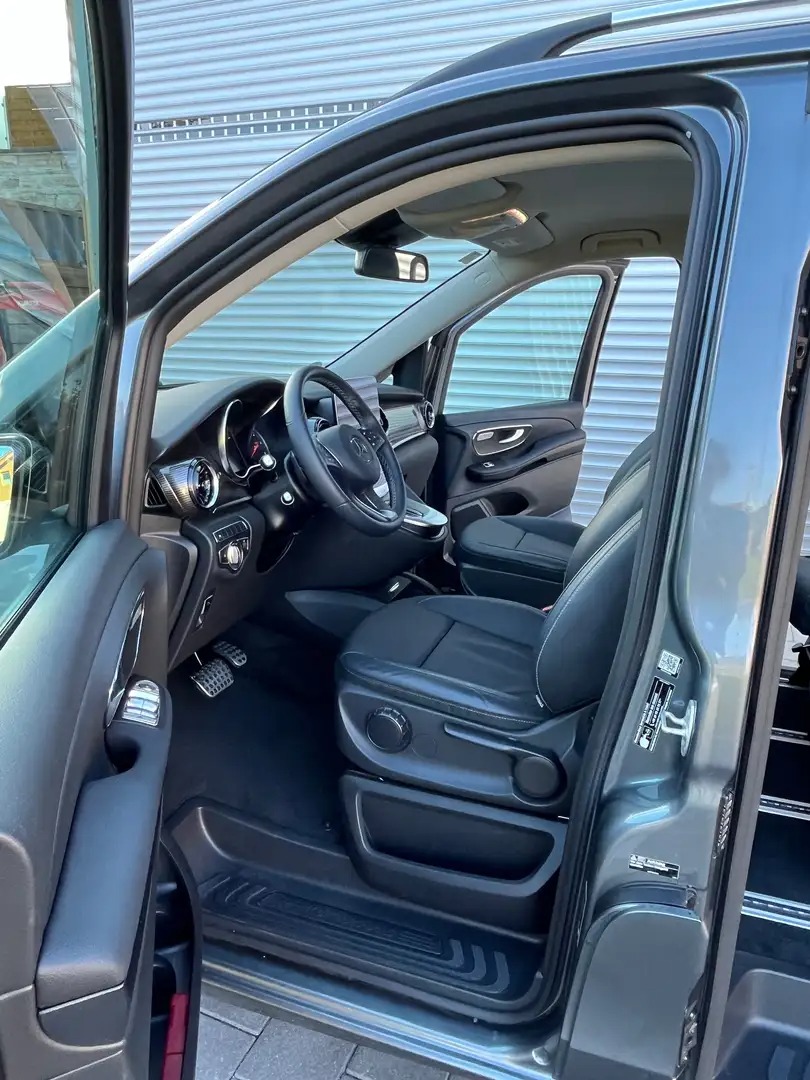 Mercedes-Benz V 250 d Lang 9G-TRONIC Edition photo 9