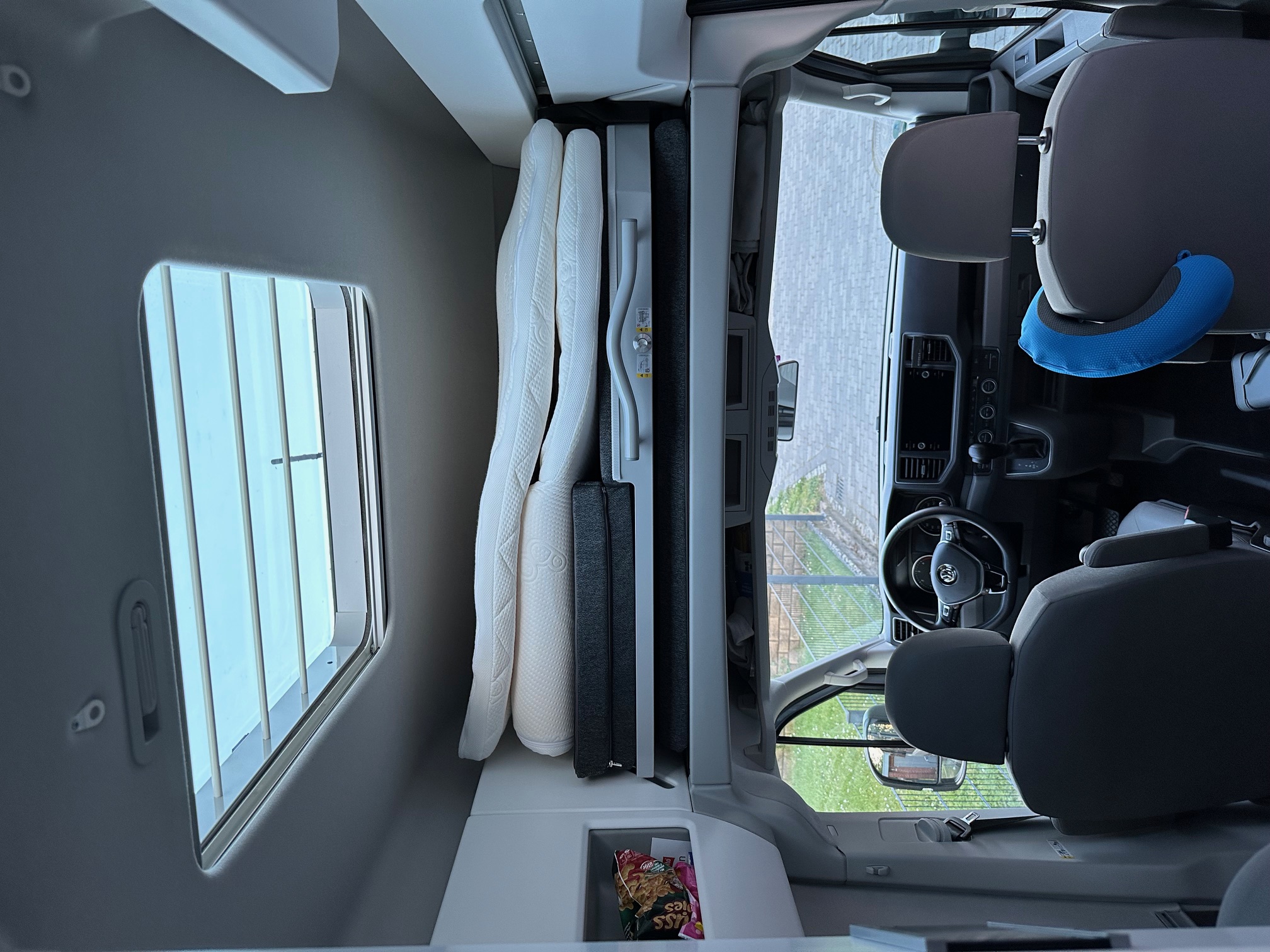 Volkswagen Grand California 600 photo 12