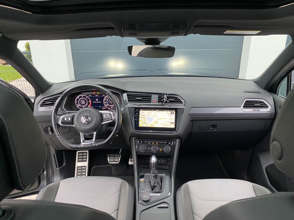 Volkswagen Tiguan Highline TDI DSG 4M R-Line photo 11