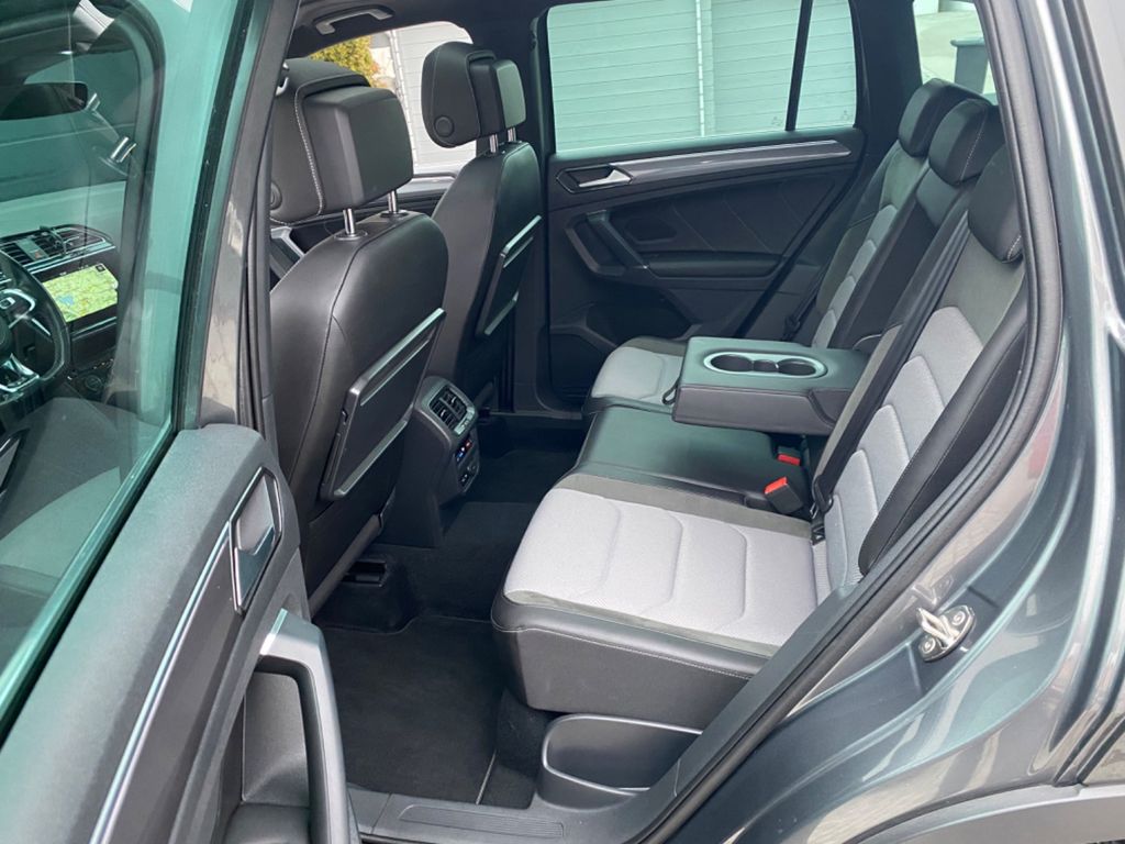 Volkswagen Tiguan Highline TDI DSG 4M R-Line photo 14