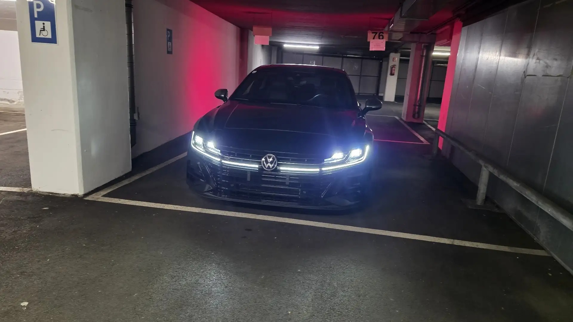 Volkswagen Arteon SB 2,0 TSI 4Motion R DSG photo 7