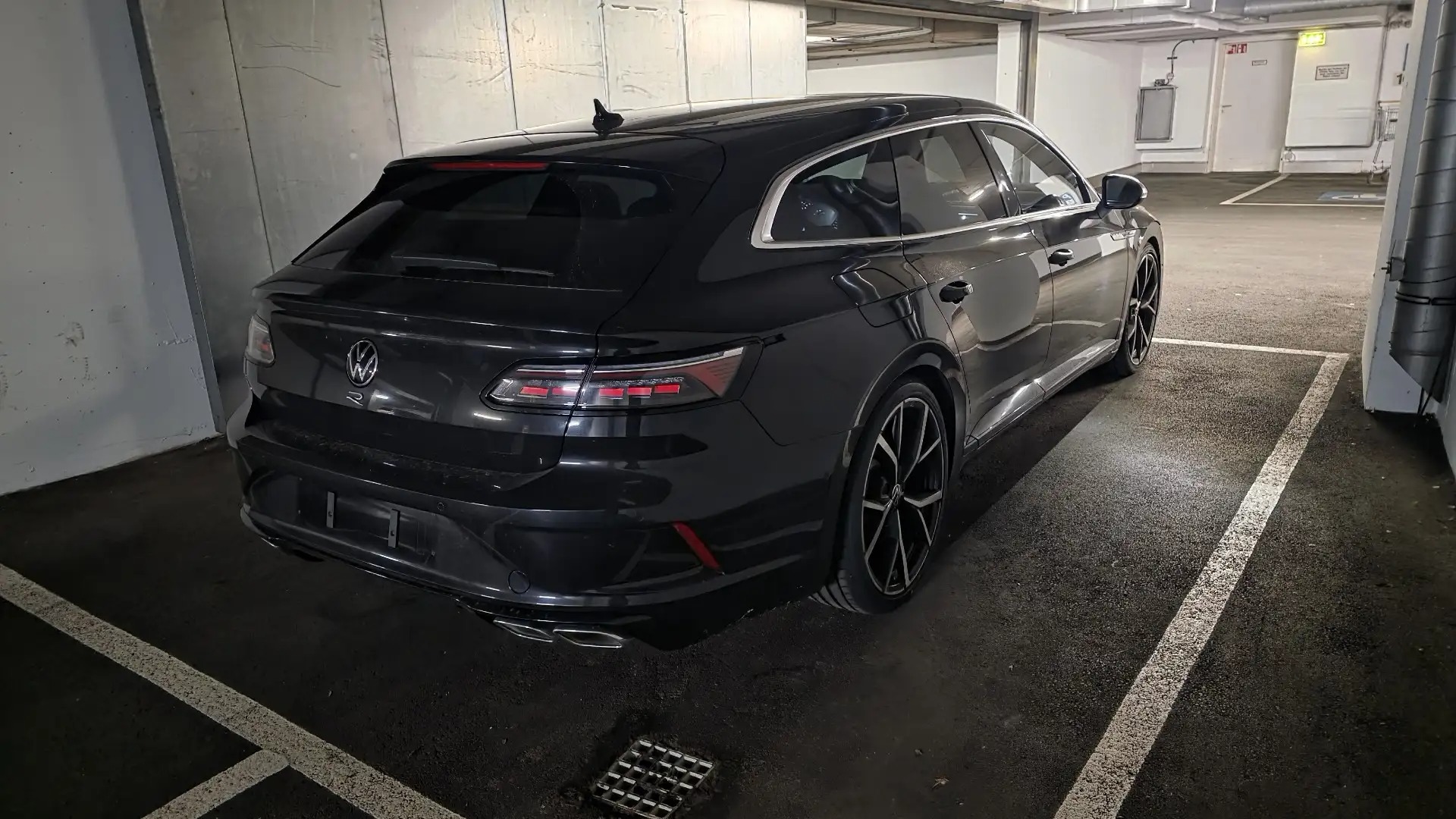 Volkswagen Arteon SB 2,0 TSI 4Motion R DSG photo 11