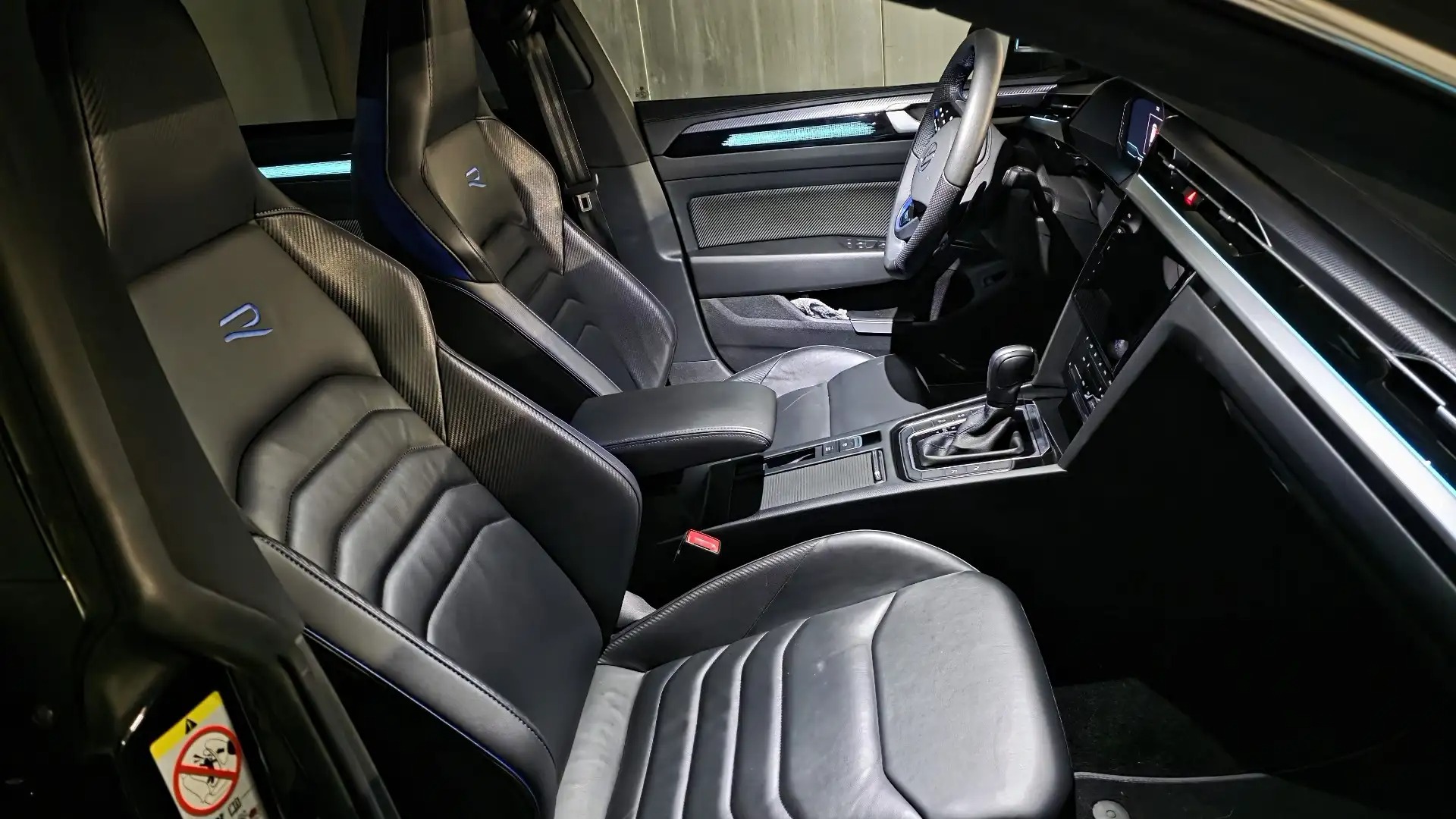 Volkswagen Arteon SB 2,0 TSI 4Motion R DSG photo 14