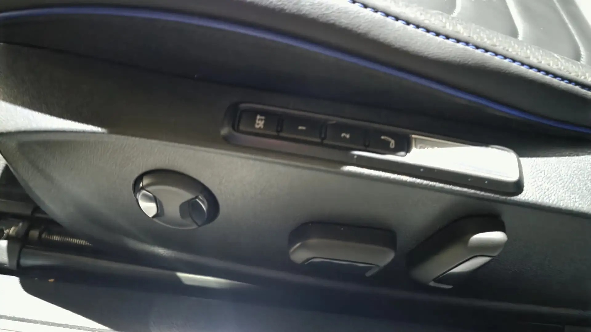 Volkswagen Arteon SB 2,0 TSI 4Motion R DSG photo 17