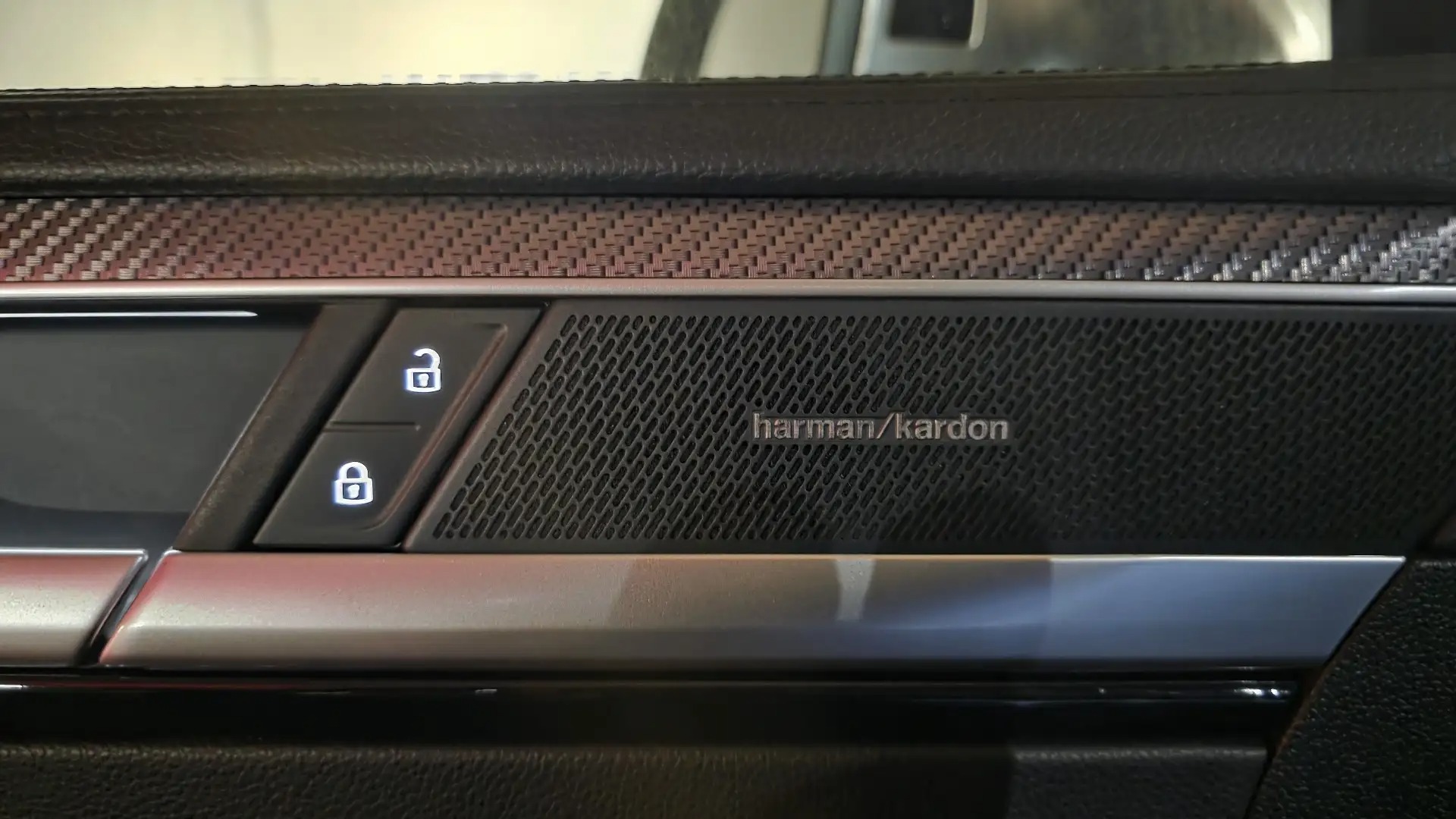 Volkswagen Arteon SB 2,0 TSI 4Motion R DSG photo 18