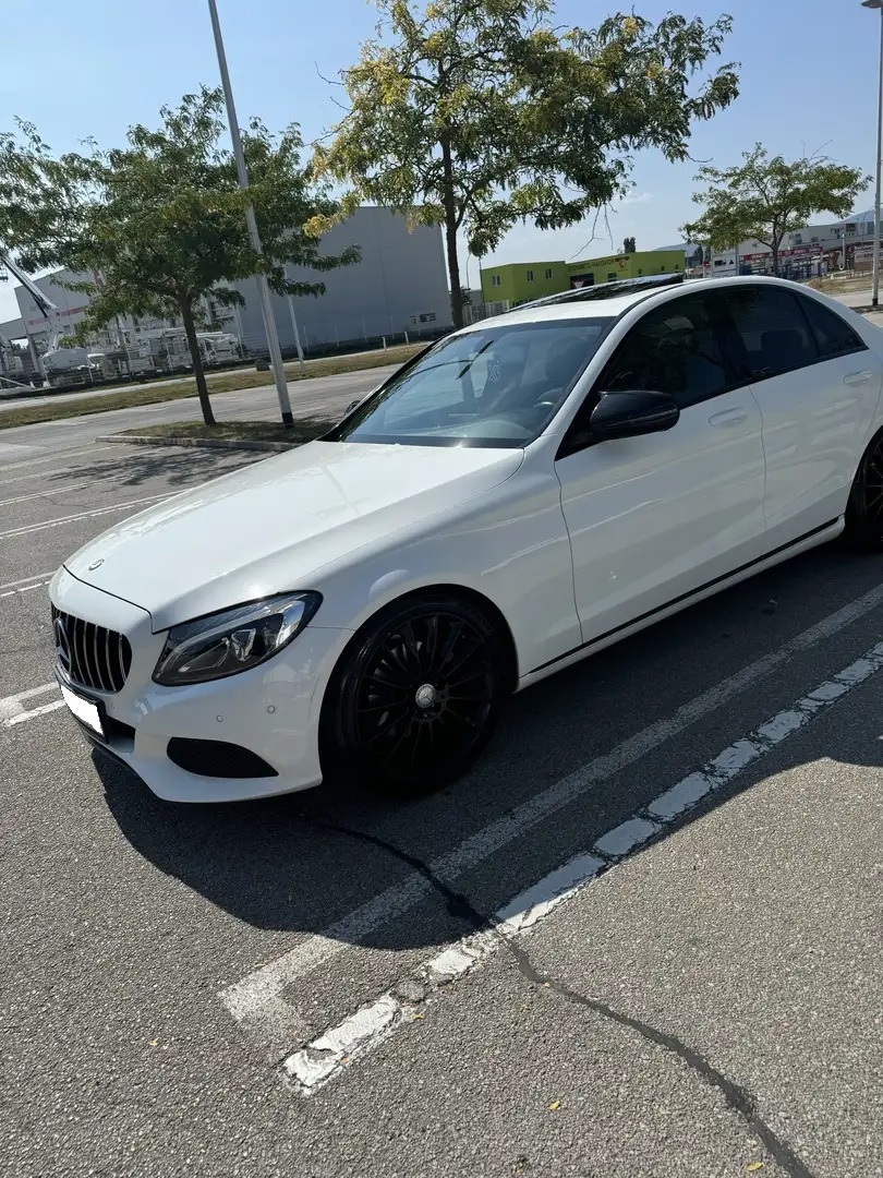 Mercedes-Benz C 220 d 4MATIC AMG Line photo 7