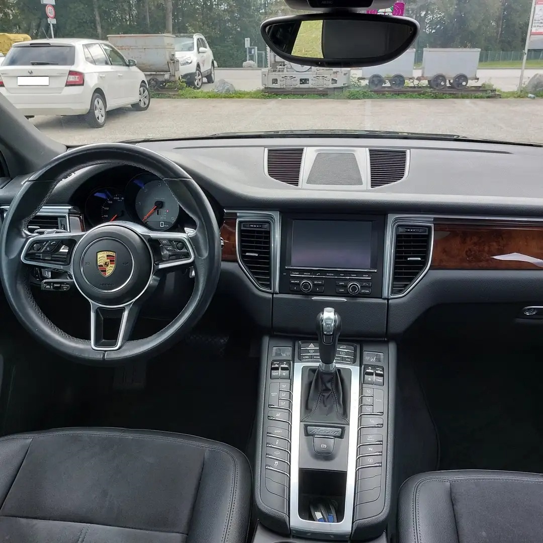 Porsche Macan S 3.0 photo 6
