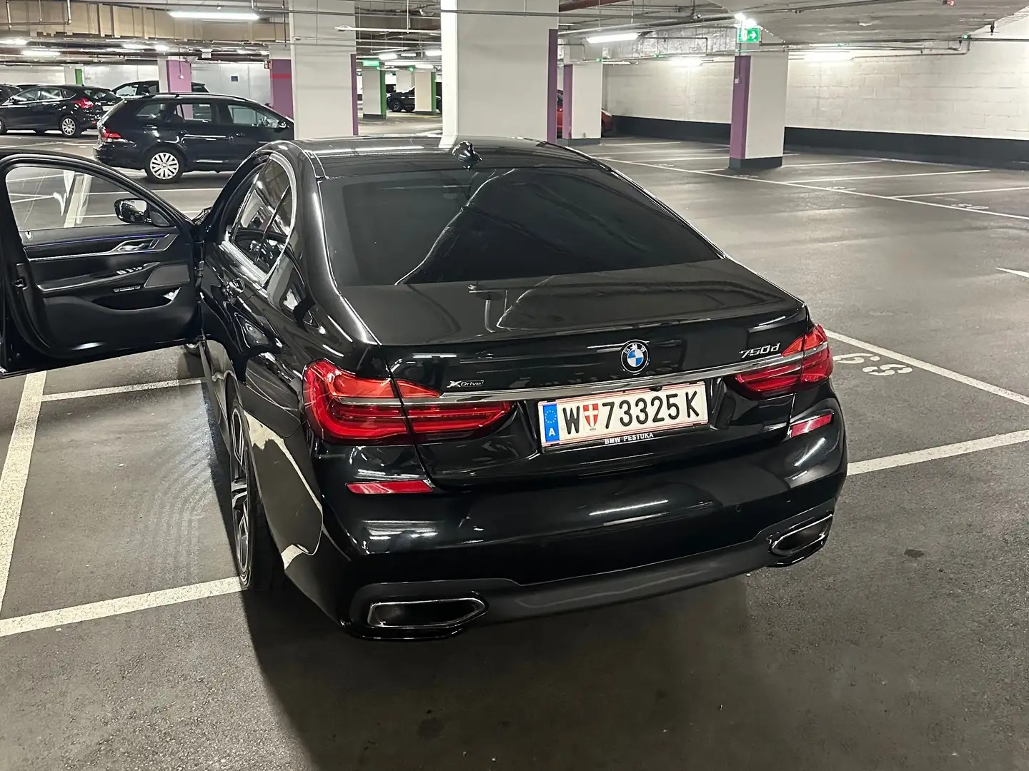 BMW 750 d xDrive M Paket photo 8