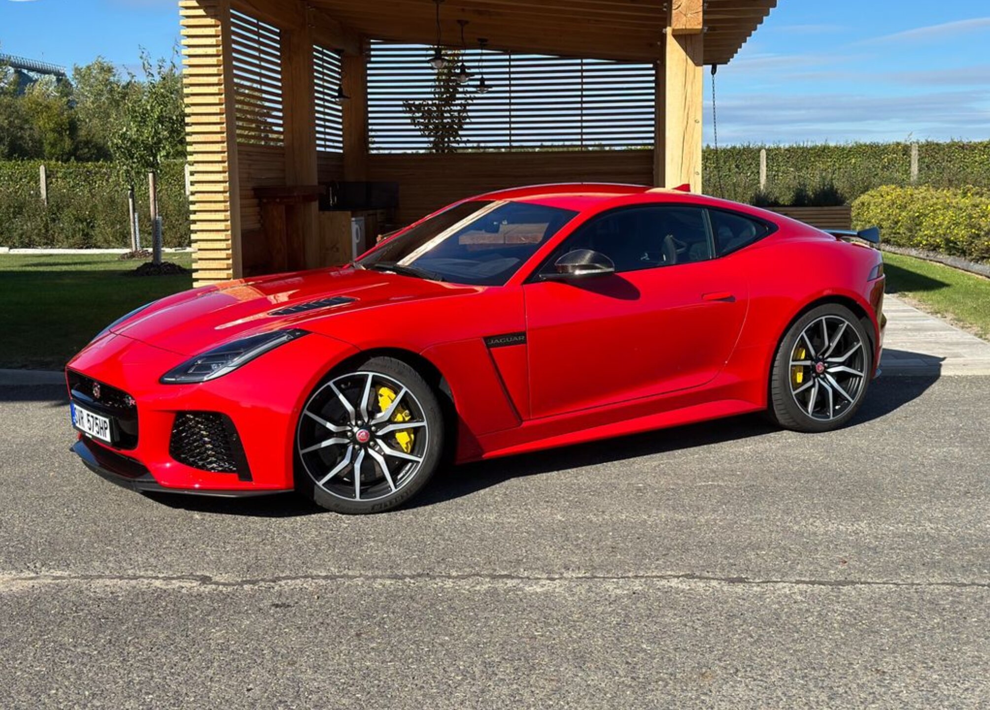 Jaguar F-Type SVR 5.0 photo 2