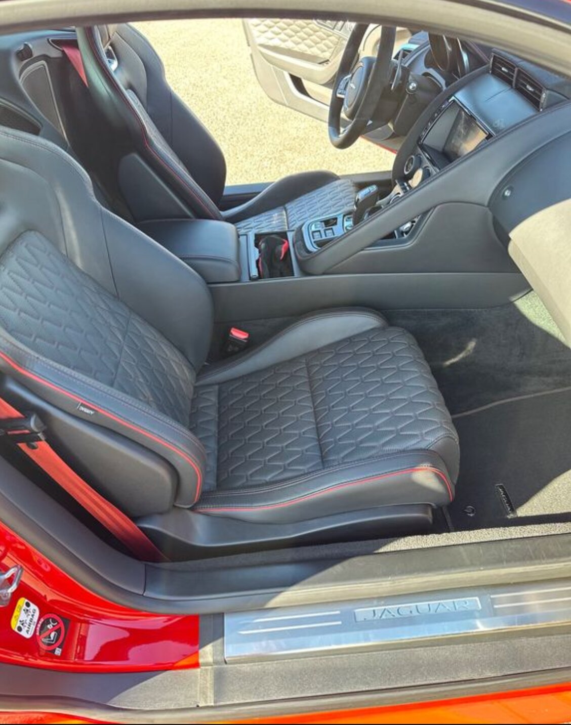 Jaguar F-Type SVR 5.0 photo 14