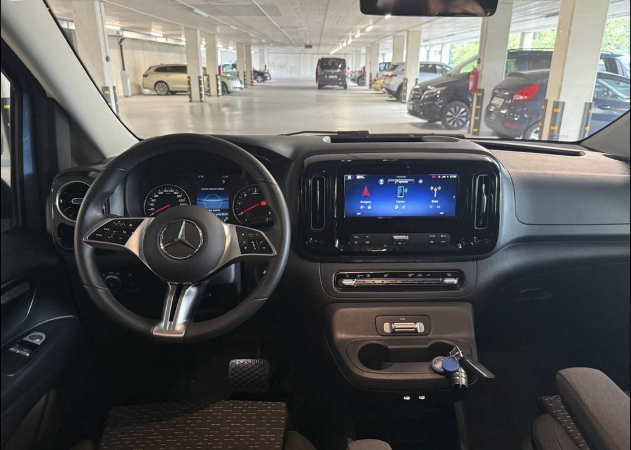 Mercedes-Benz Vito 116 CDI photo 8