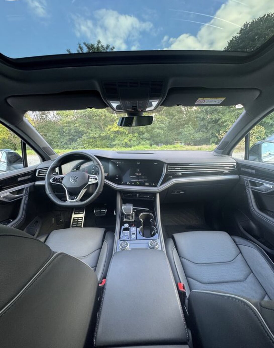 Volkswagen Touareg photo 8