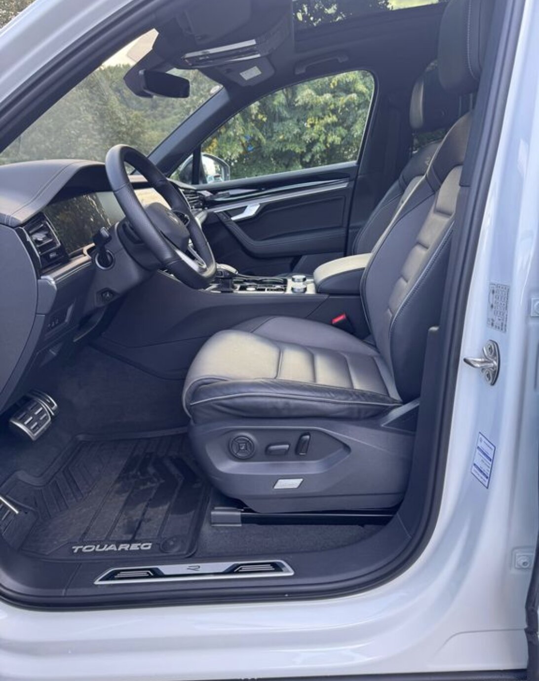 Volkswagen Touareg photo 10