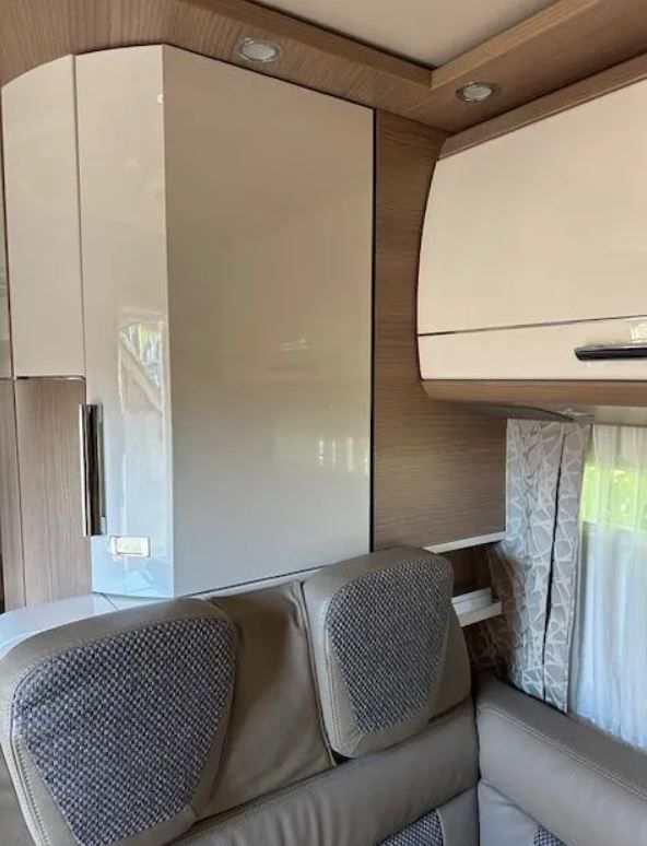 Carthago C-Tourer T 143 LE Mercedes-Benz photo 8