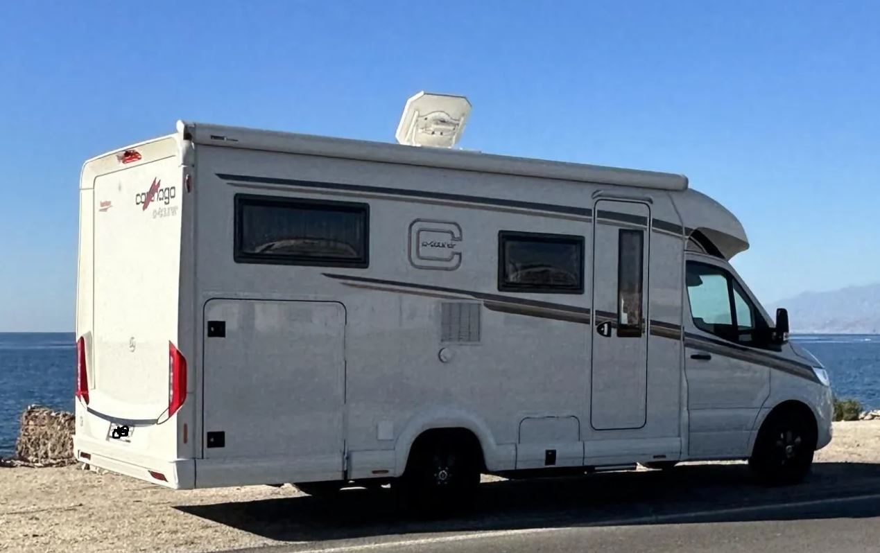Carthago C-Tourer T 143 LE Mercedes-Benz photo 18