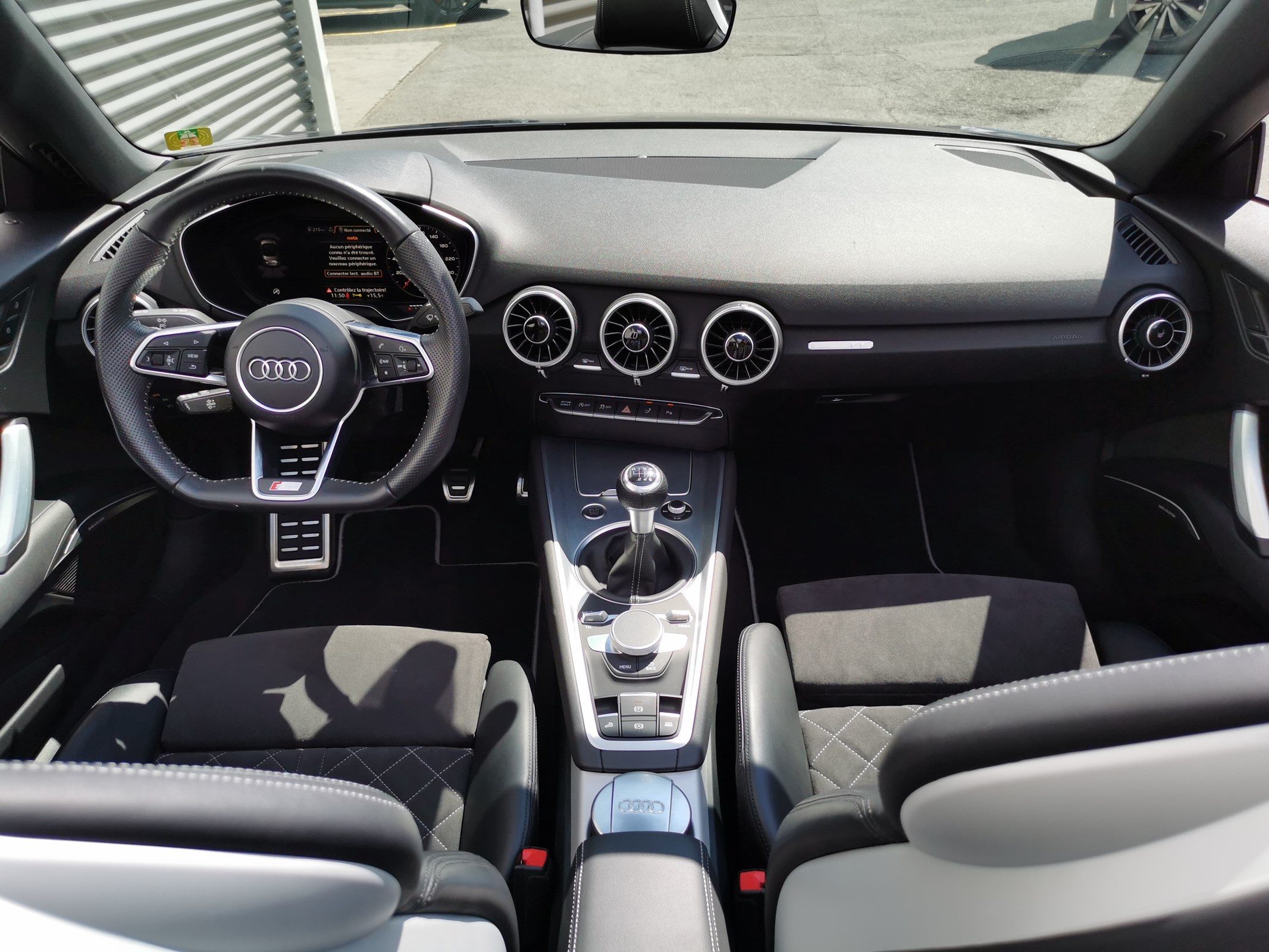 AUDI TT Roadster 2.0 TFSI photo 9