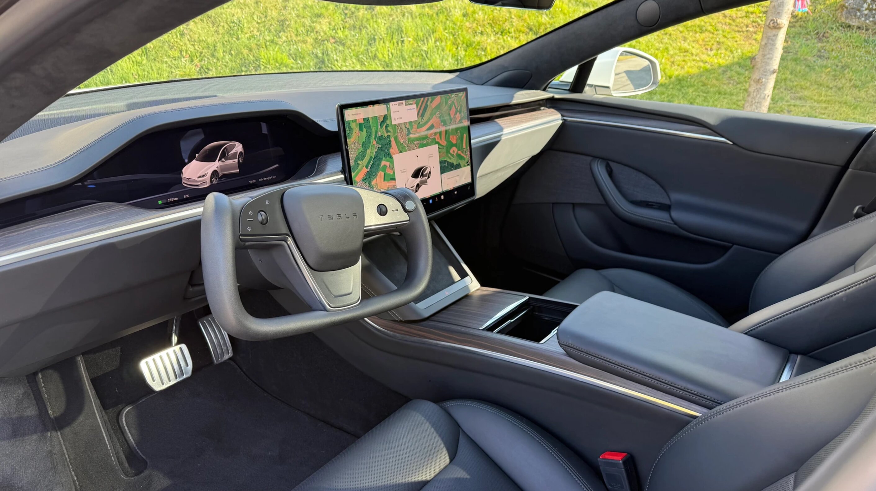 Tesla S 100 Palladium photo 12