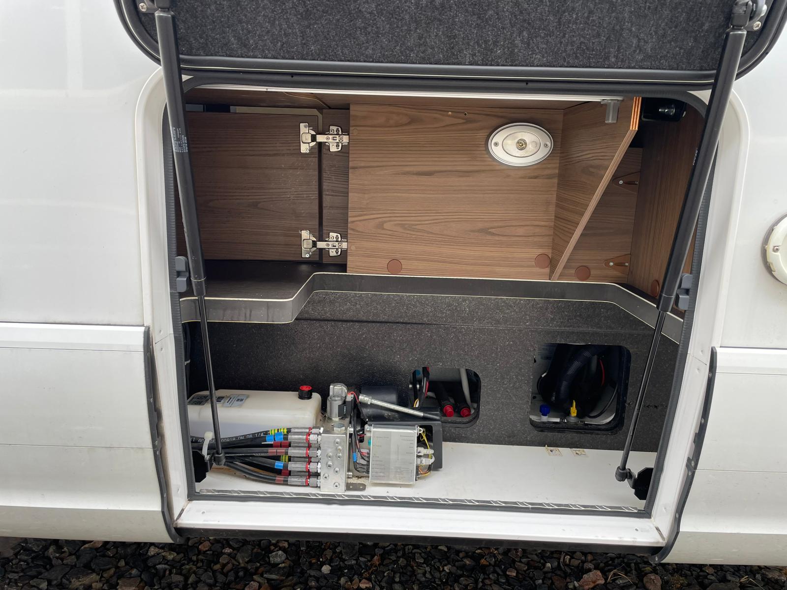 Hymer B-Klasse SL 704 photo 8