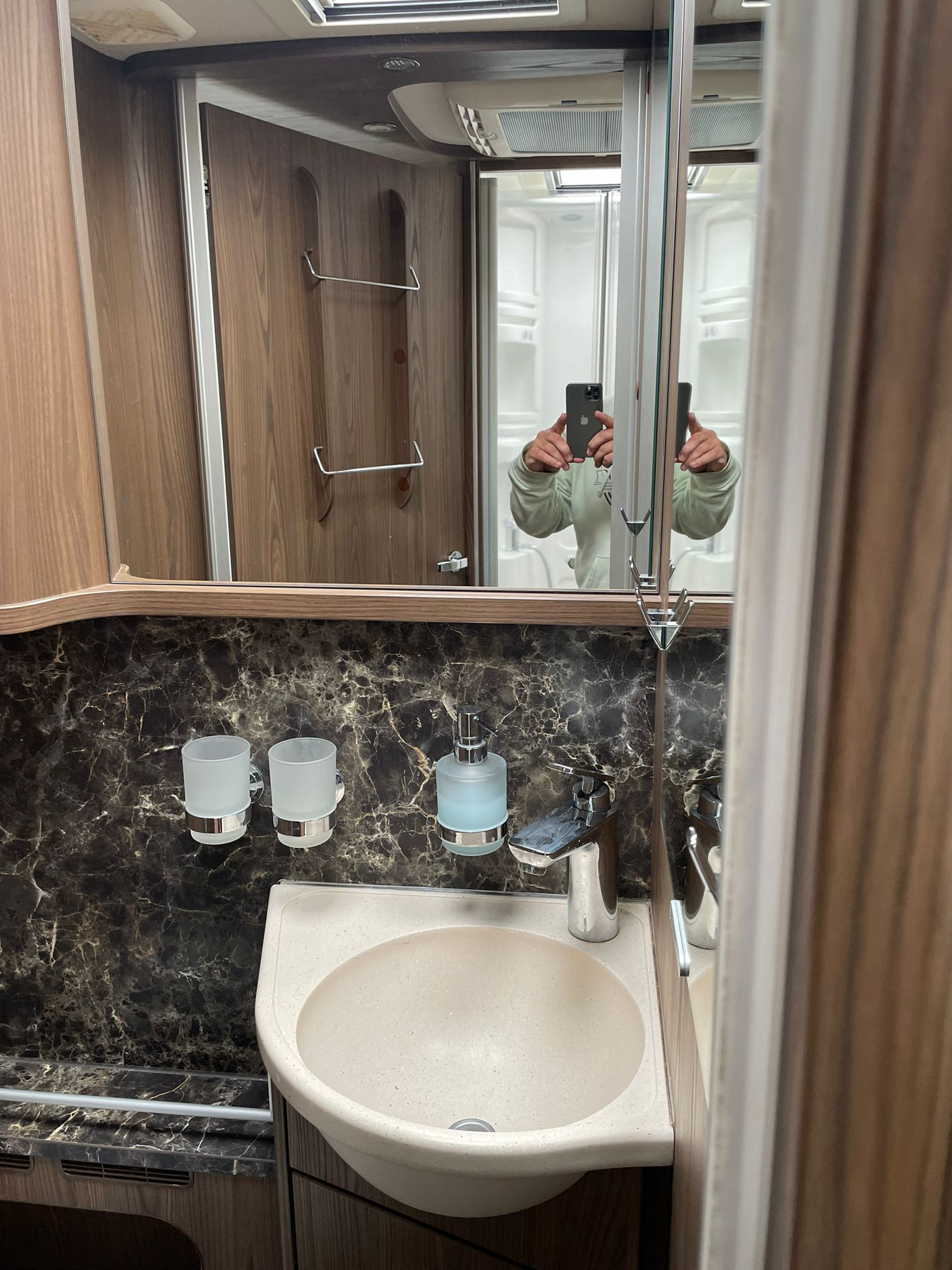 Hymer B-Klasse SL 704 photo 14